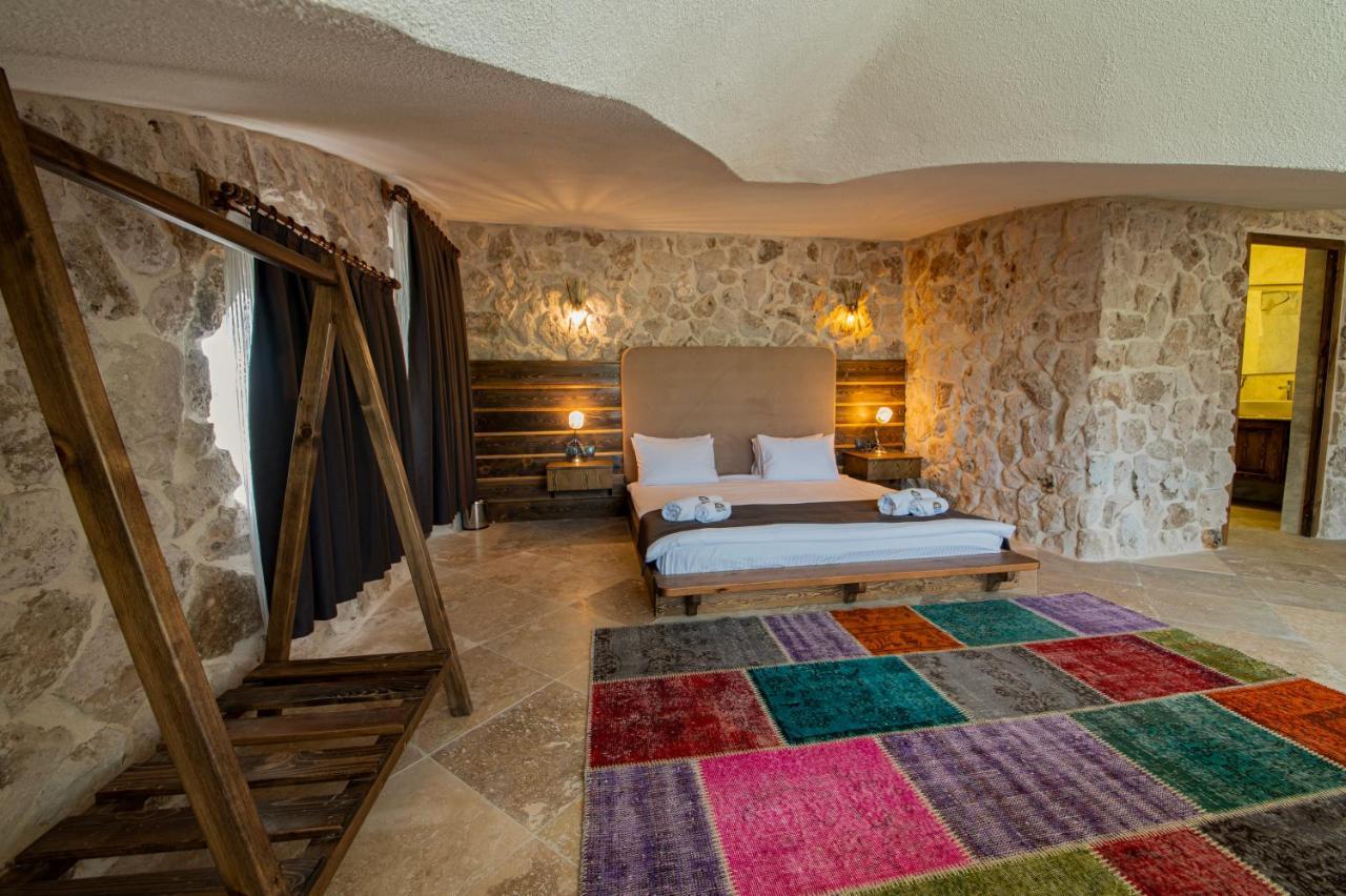Cappadocia Hobbit House Hotel Nevsehir Exterior photo