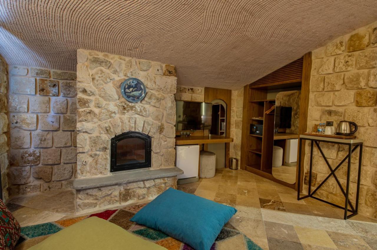 Cappadocia Hobbit House Hotel Nevsehir Exterior photo